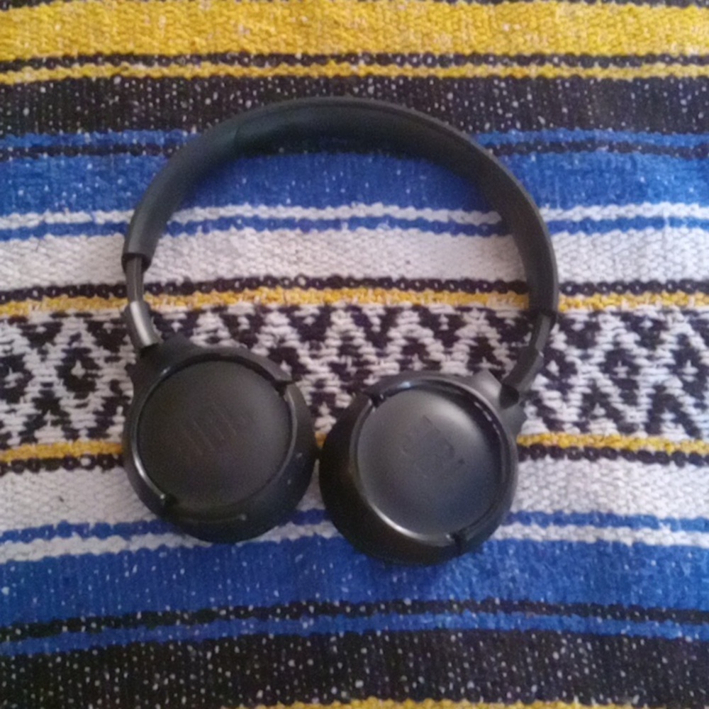 JBL TUNE550BT